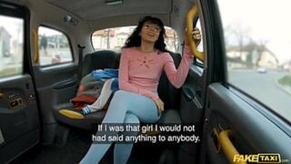 It's legal tender, she's not a teenager, but a taxi is her pleasure playground for a massive cock🍆