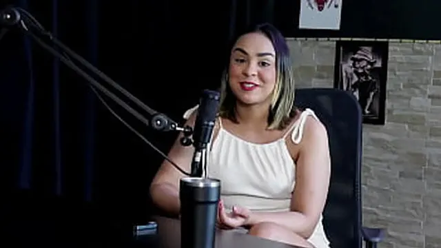 Always craves extreme BDSM play, 8-man gangbang, and scat desires