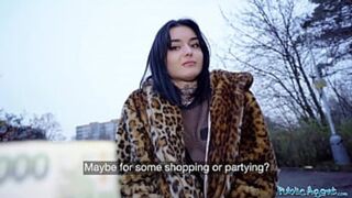Crystal Cherry's filthy French escapade: Outdoor blowbang and massive cock🌭 POV