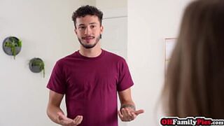 Big cock🌭 craving sibling seduces stepbrother, begs for cum-filled blowjob