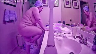 Sexy mom busted cheating on dad after shower🚿, juicy butt🍑 play & hardcore bang