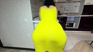 Naughty😈 neighbor's generous booty begs for brutal anal👌 banging