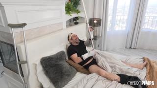 Stepdad pleasures stepdaughter as she offers to relieve his itch