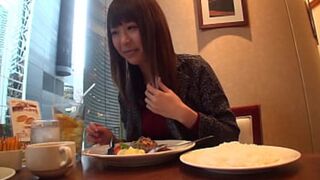 Sae' with her straight brown hair turns office lady into bedroom goddess!