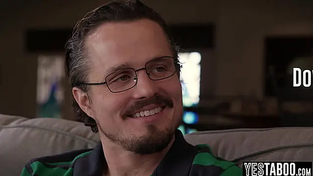 Big ass Latina MILF gets rid of a stalker by letting him fuck her