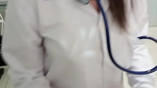 I go to the doctor and the doctor pleases me when I arrive with a blowjob 