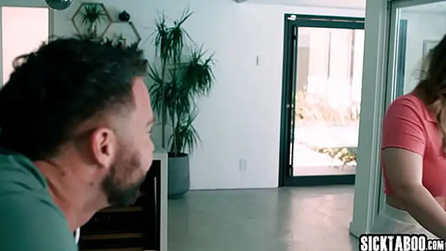 Big tits Codi Vore gets pounded for a warm shower🚿 and clean space