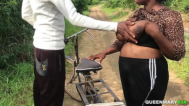 She didn′t mind fucking him on the roadside