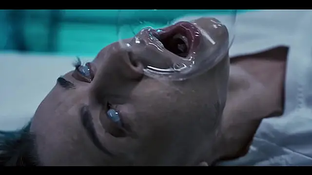 Uterus Invasion - Wild Females Engage in Intense Oral😜 Sex and Scissoring at Med Center